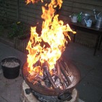 Feuerschale mit Kerze