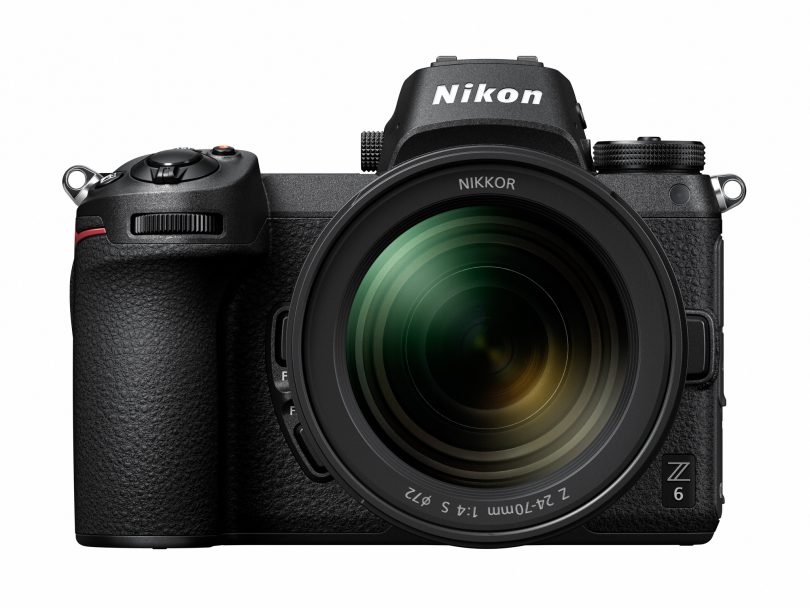 Nikon Z6 Frontansicht mit 24-70 f/4